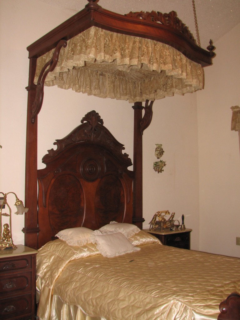 Rosiles Furniture Etc. Items 016
