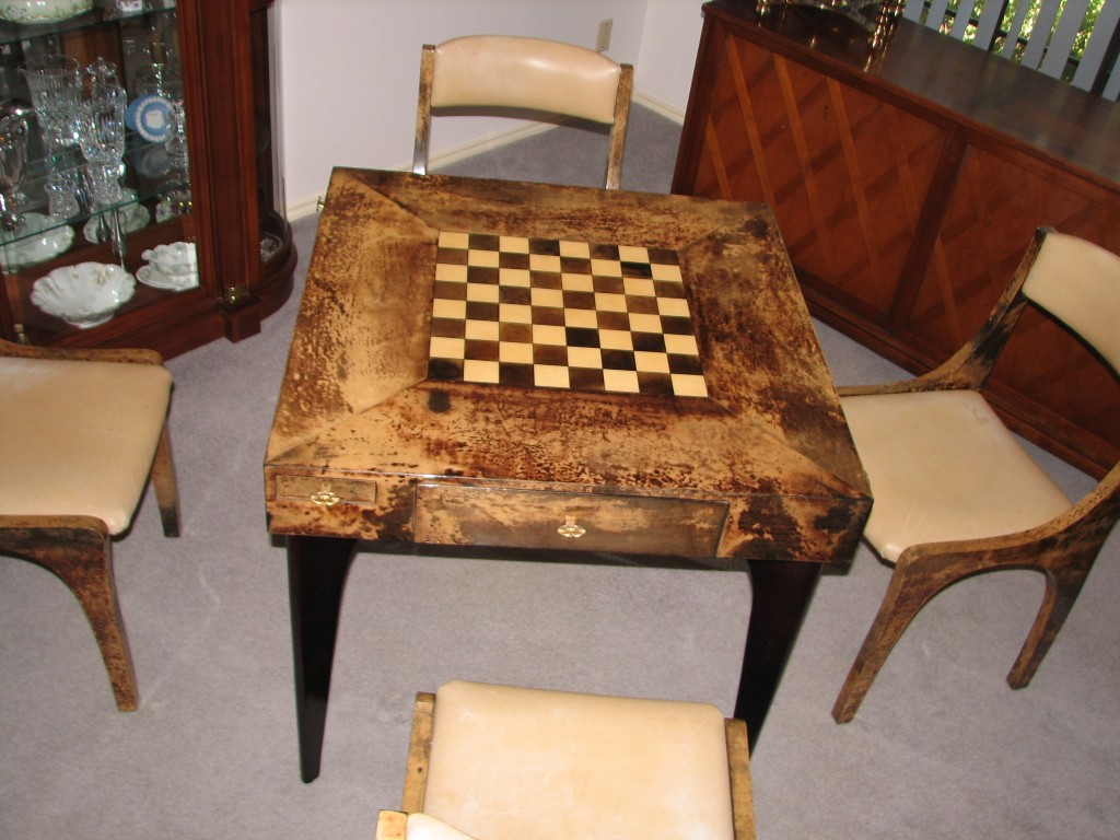 Zipper Table 017